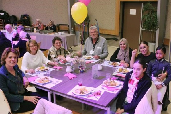 Diner uitreiking vrijwilligersprijs Lief en Leedstraatjes