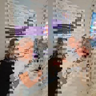 Ondertekening actieplan door Marieke Stam, Gijs van Malsen en Willem van der Heiden